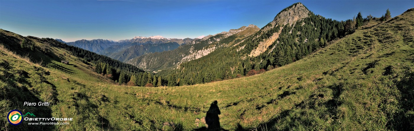 23 Altra baita-stalla con ampia vista panoranica .jpg